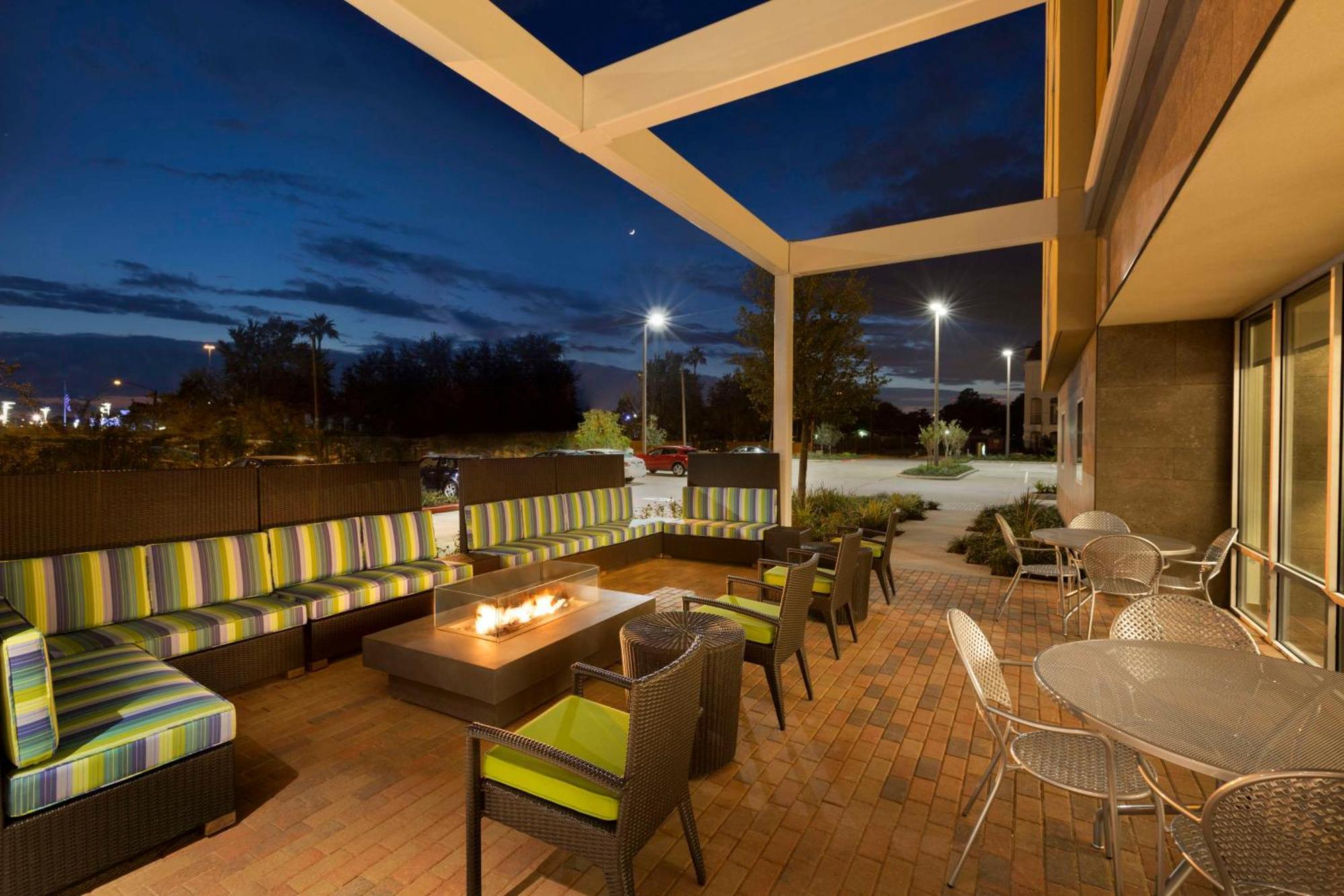 Home2 Suites By Hilton Houston Energy Corridor Exterior photo